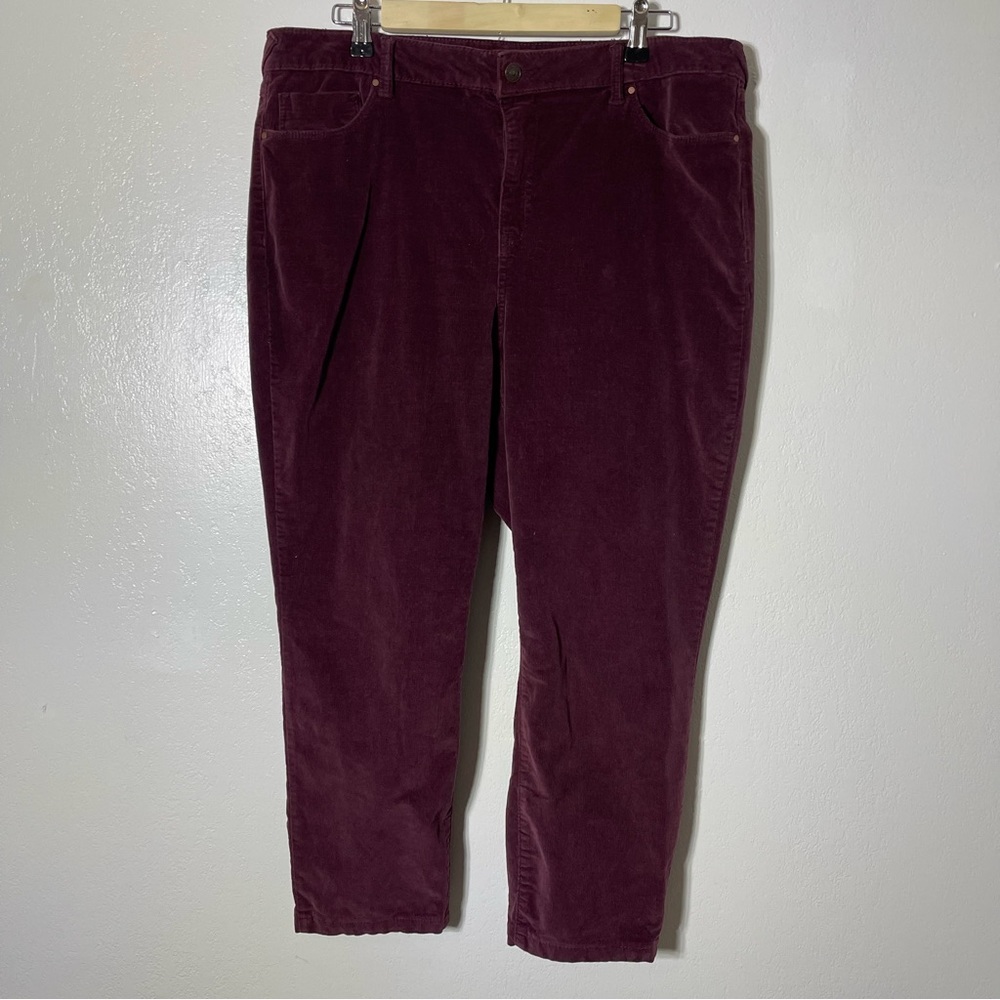 Rewash, Maroon Corduroy Pants. Size 19/34. Hemmed. In excellent condition!